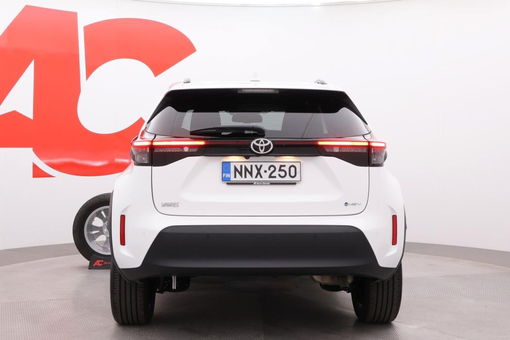 TOYOTA Yaris Cross 2024