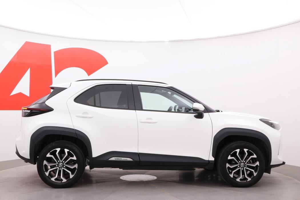 TOYOTA Yaris Cross 2024