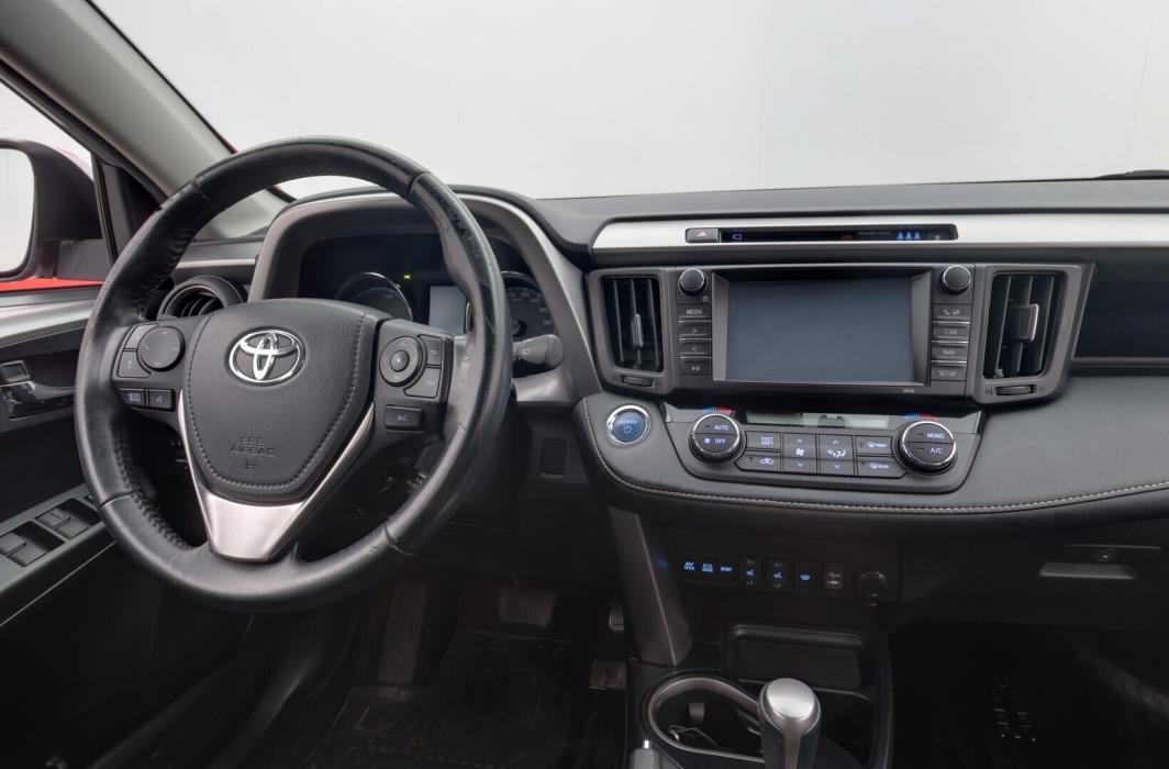 TOYOTA RAV4 2017