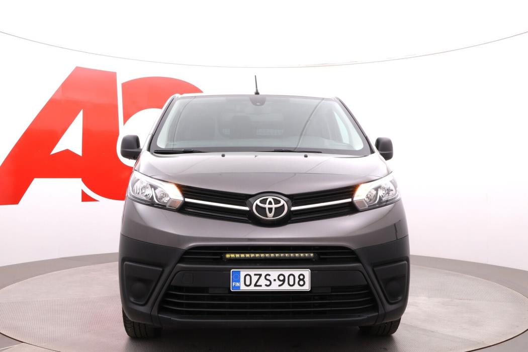 TOYOTA Proace 2023