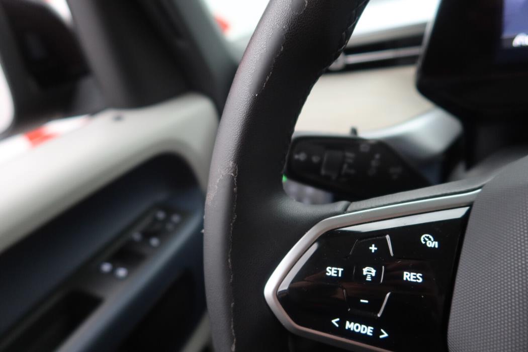 VOLKSWAGEN ID. Buzz 2023