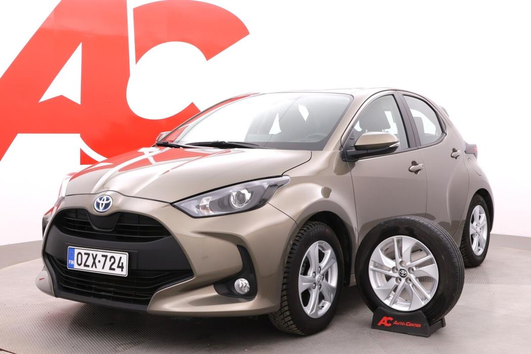 TOYOTA Yaris 2023
