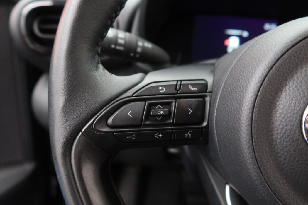 TOYOTA Yaris Cross 2023