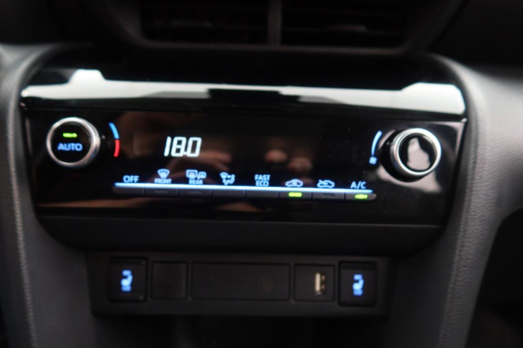TOYOTA Yaris Cross 2023