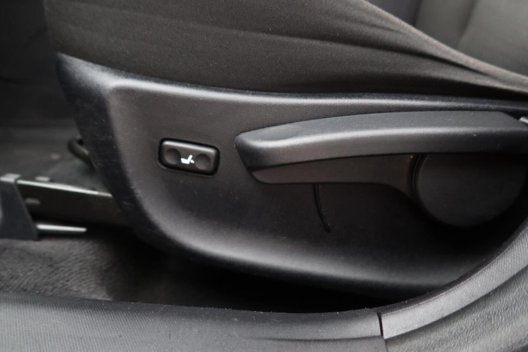 TOYOTA Avensis 2010