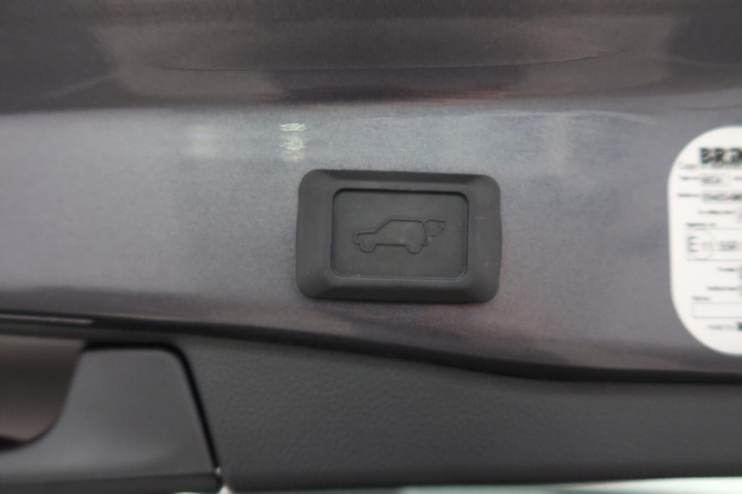 TOYOTA RAV4 2023