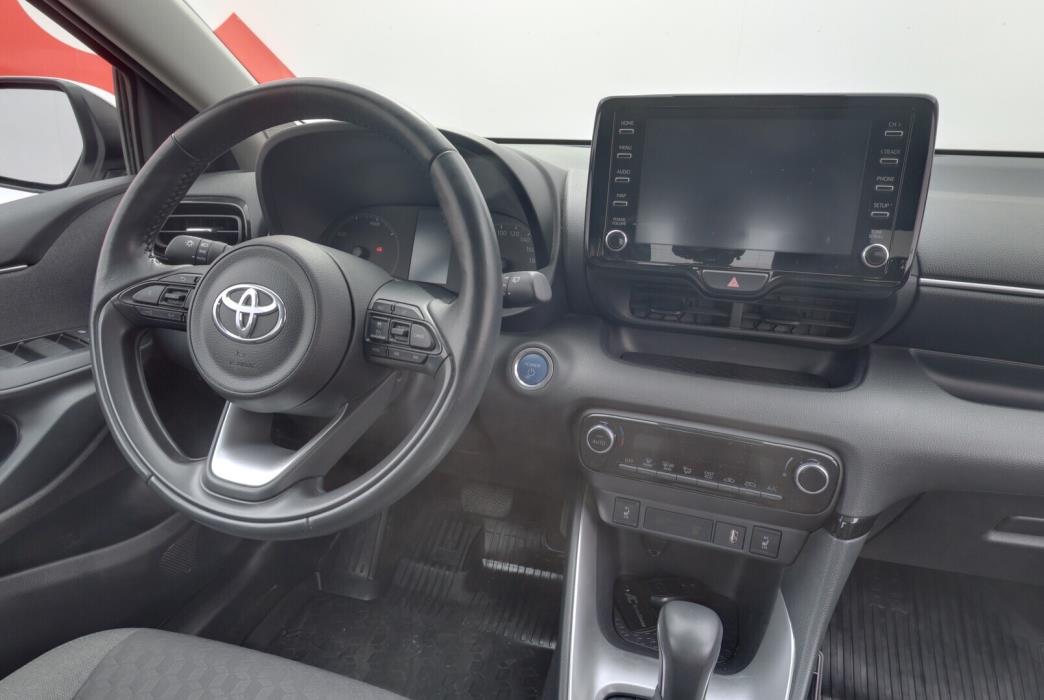 TOYOTA Yaris 2023