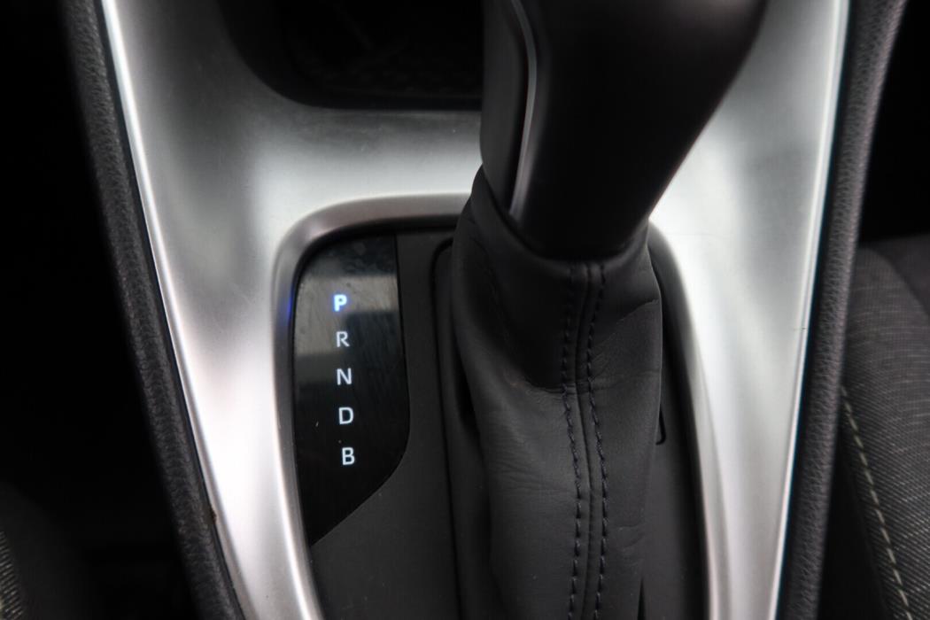 TOYOTA Yaris 2023