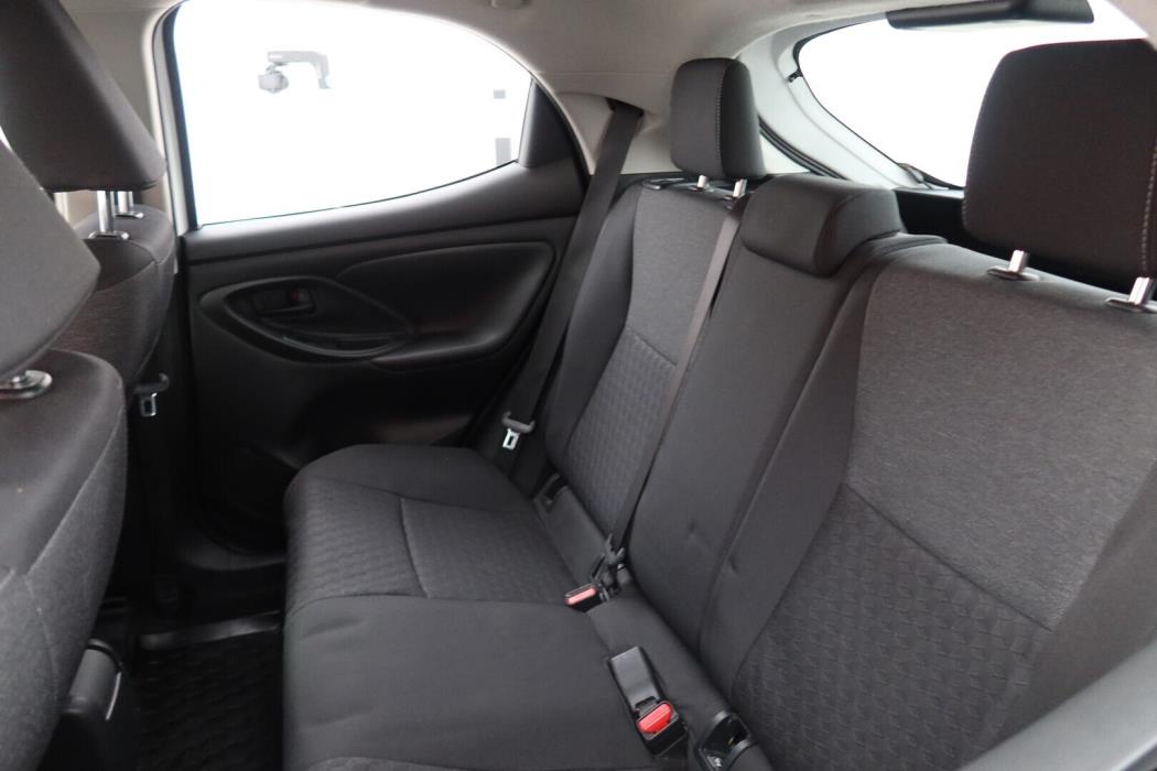 TOYOTA Yaris 2023