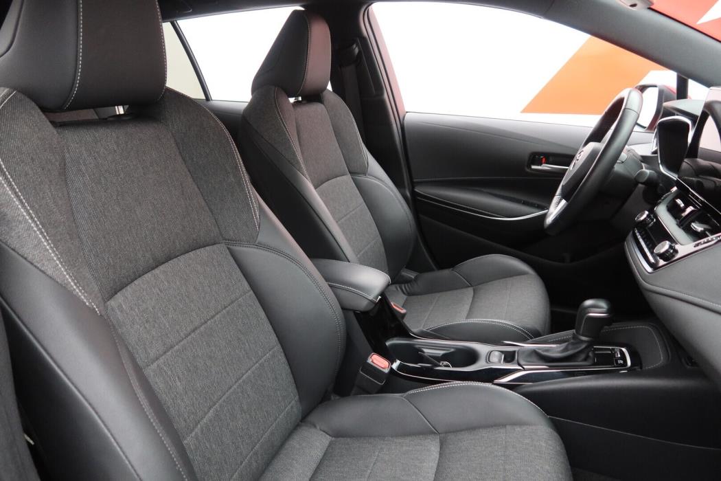 TOYOTA Corolla 2024