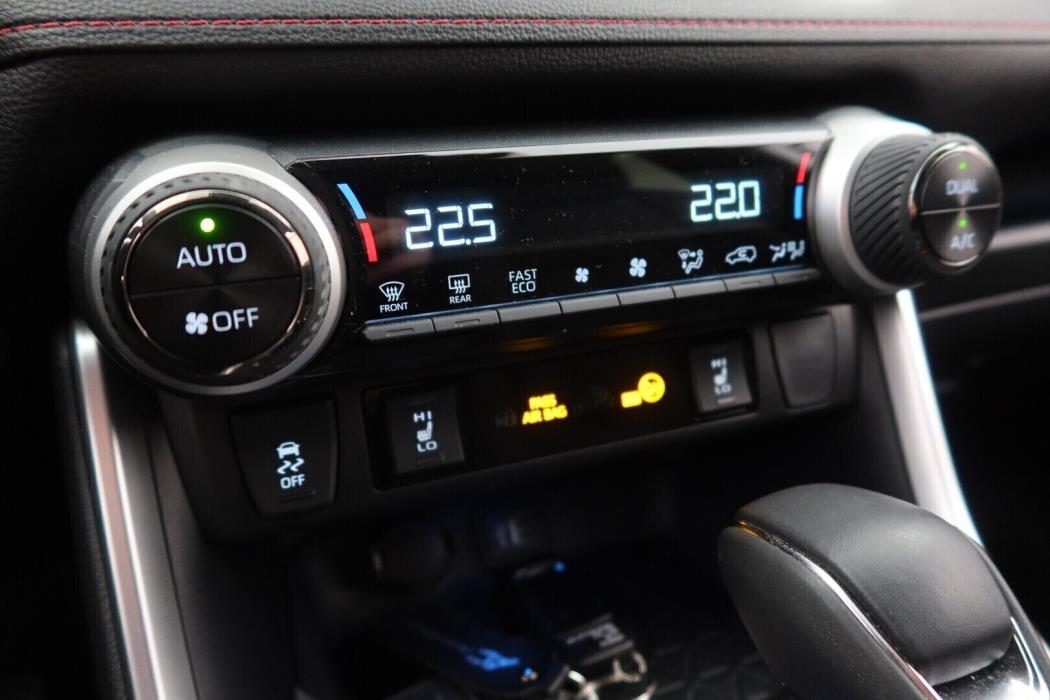 TOYOTA RAV4 Plug-in 2024