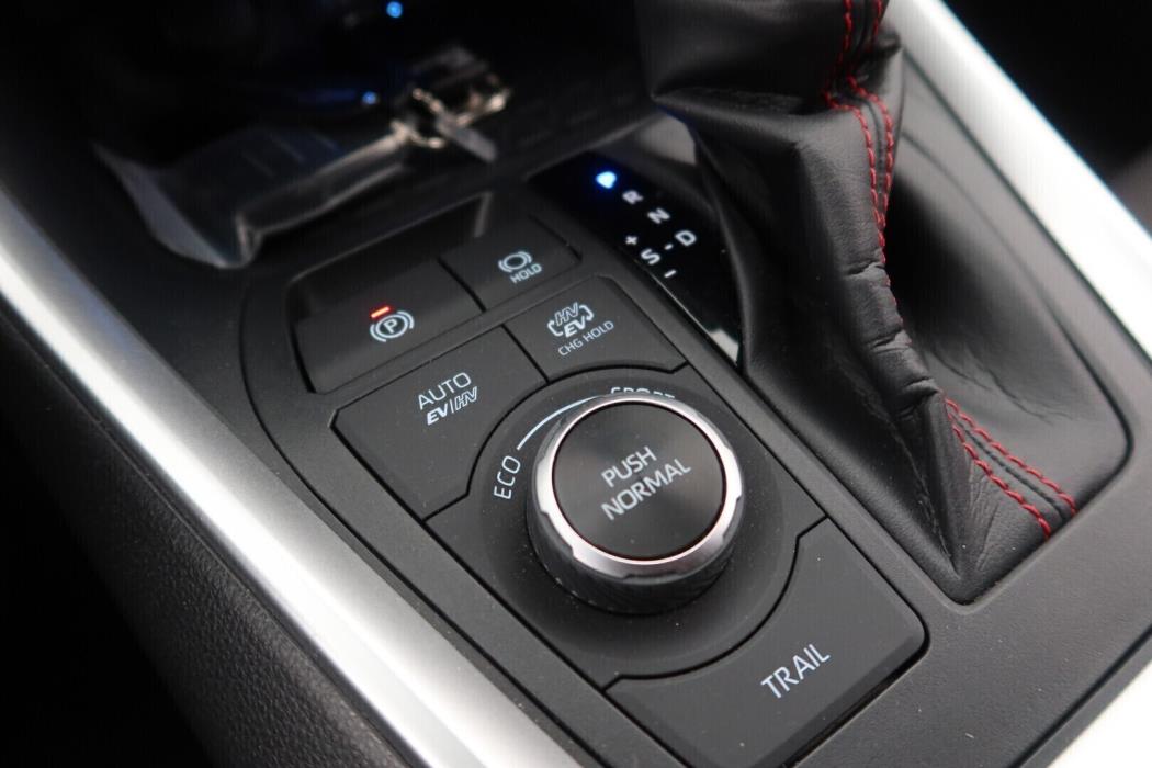 TOYOTA RAV4 Plug-in 2024