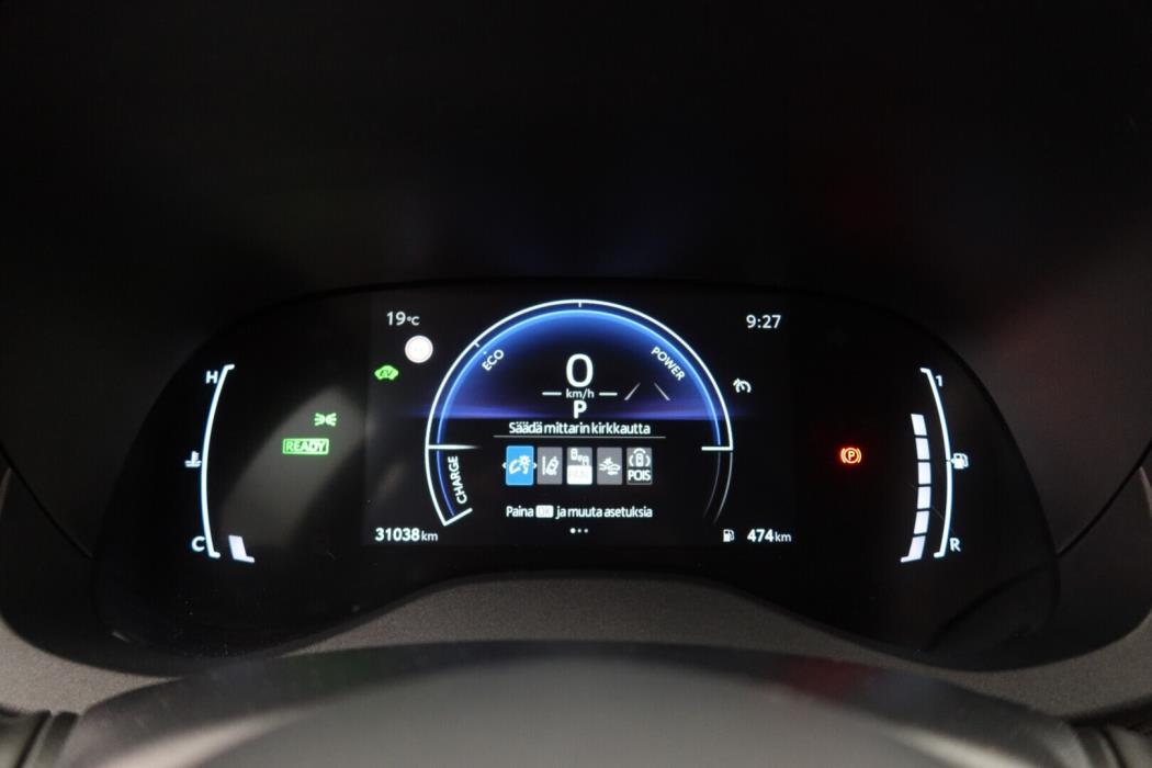 TOYOTA Yaris 2025