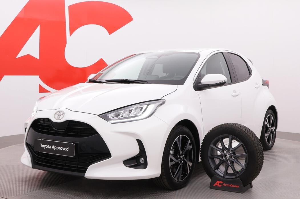 TOYOTA Yaris 2025