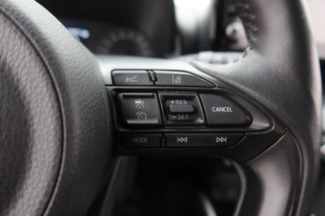 TOYOTA Yaris 2022