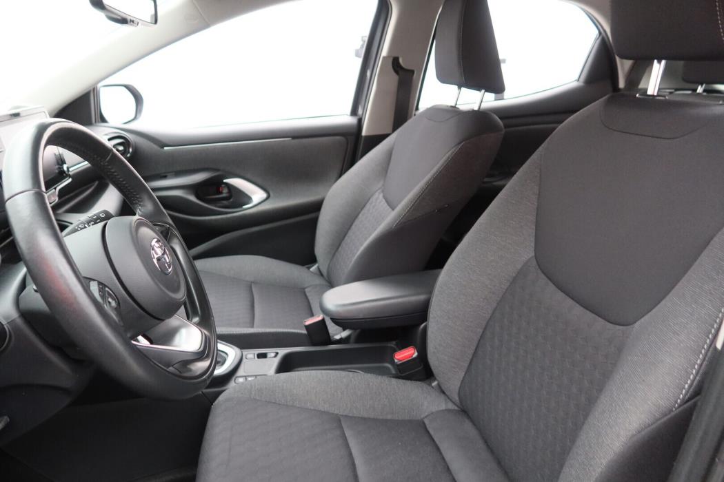 TOYOTA Yaris 2022