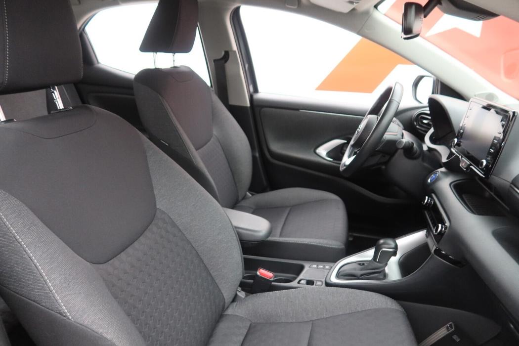 TOYOTA Yaris 2022