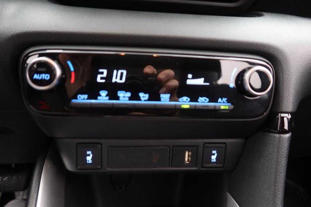 TOYOTA Yaris 2022