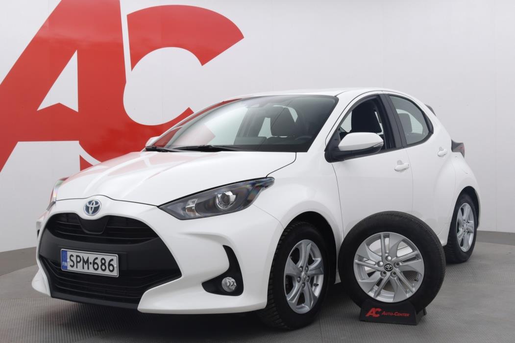 TOYOTA Yaris 2023