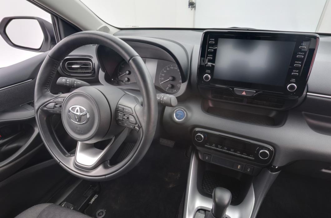 TOYOTA Yaris 2023