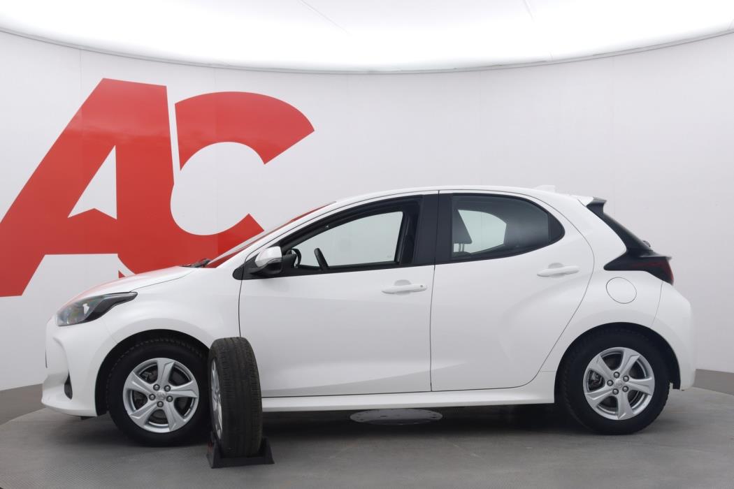 TOYOTA Yaris 2023