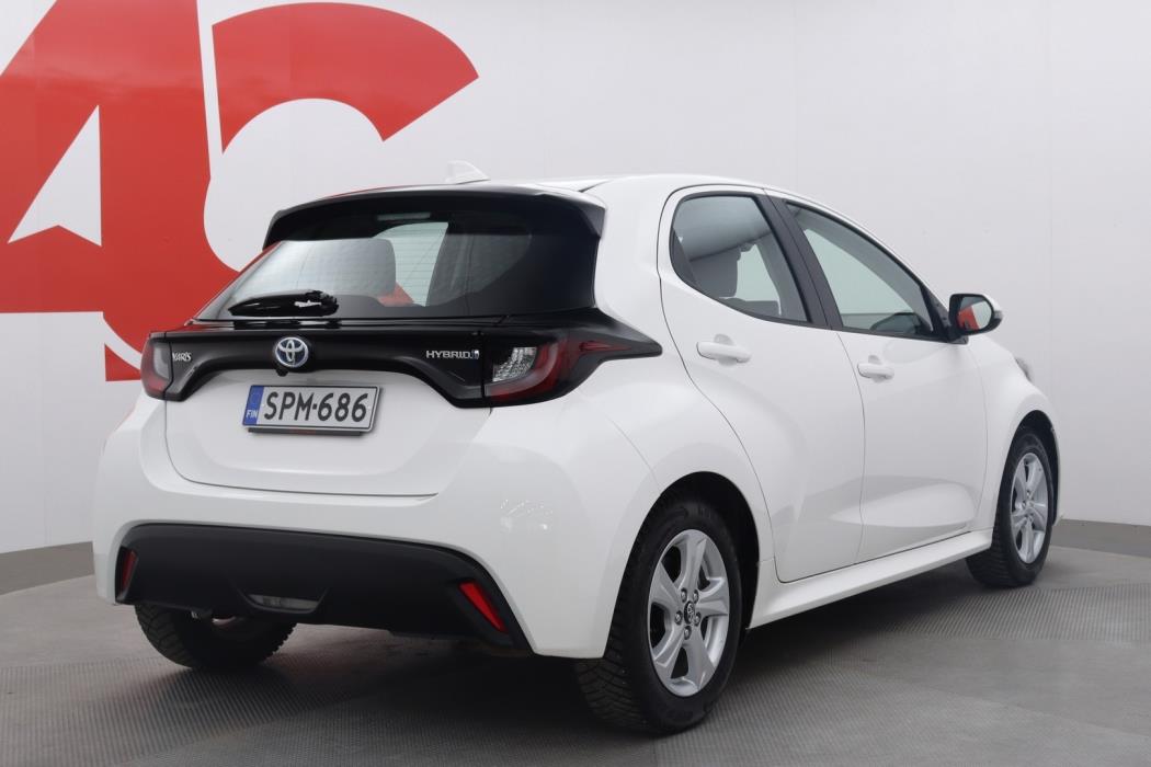 TOYOTA Yaris 2023