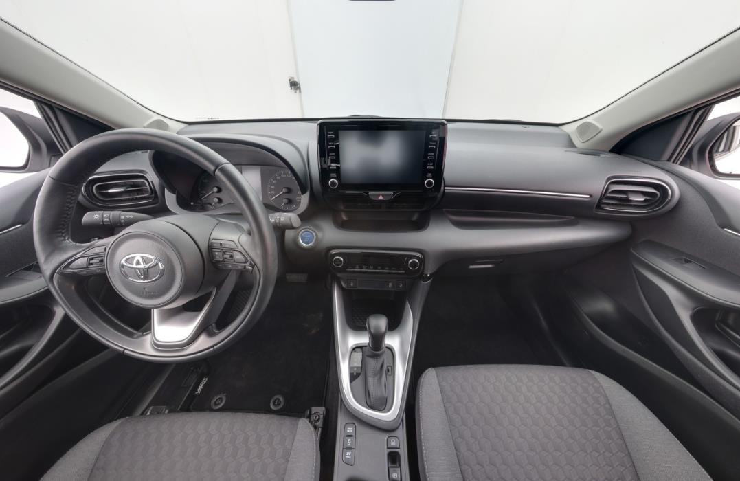 TOYOTA Yaris 2023
