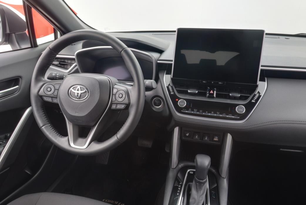 TOYOTA Corolla Cross 2024