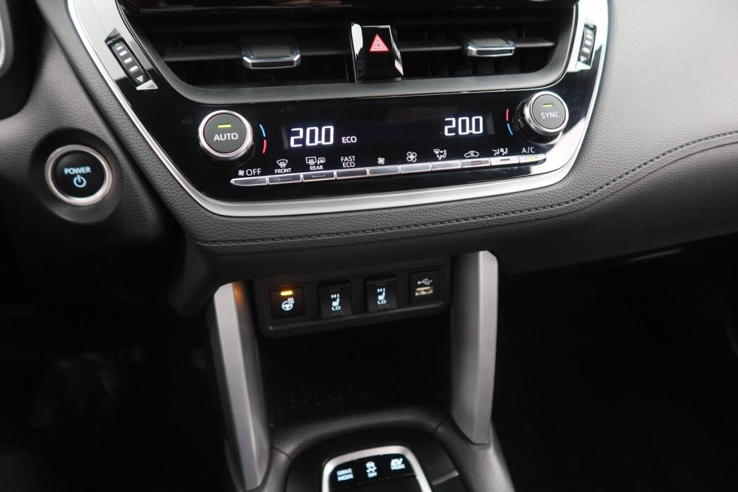 TOYOTA Corolla Cross 2024