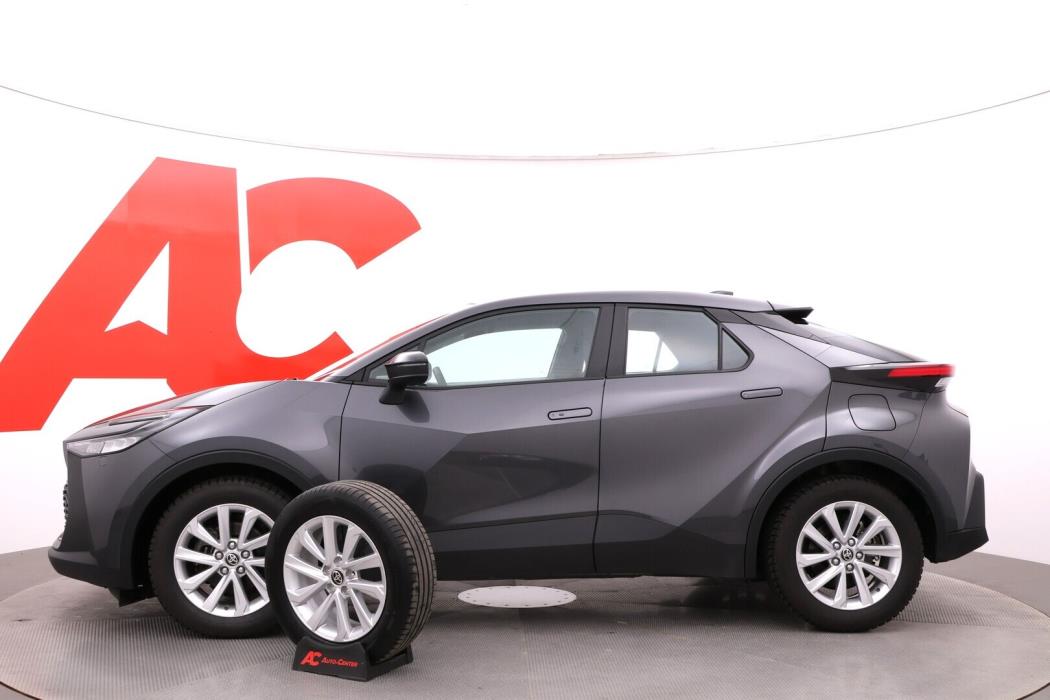 TOYOTA C-HR 2024