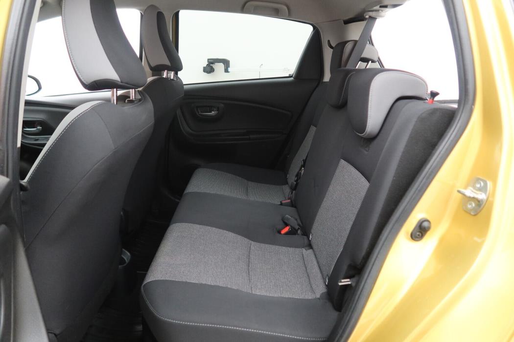 TOYOTA Yaris 2019