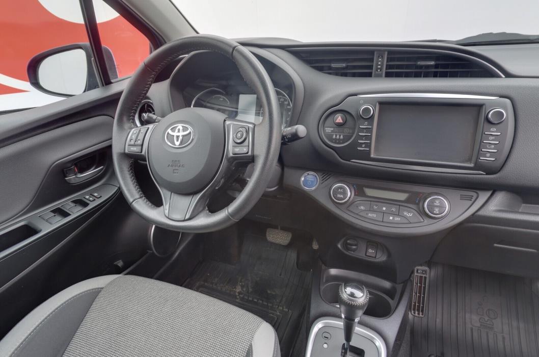 TOYOTA Yaris 2020