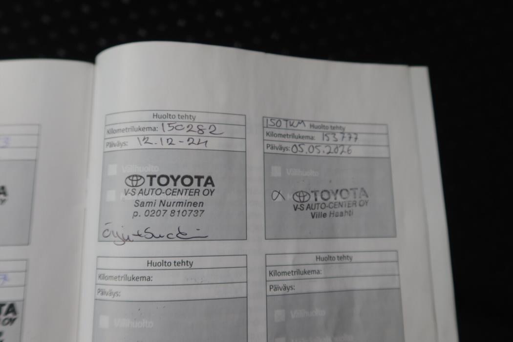 TOYOTA Yaris 2011
