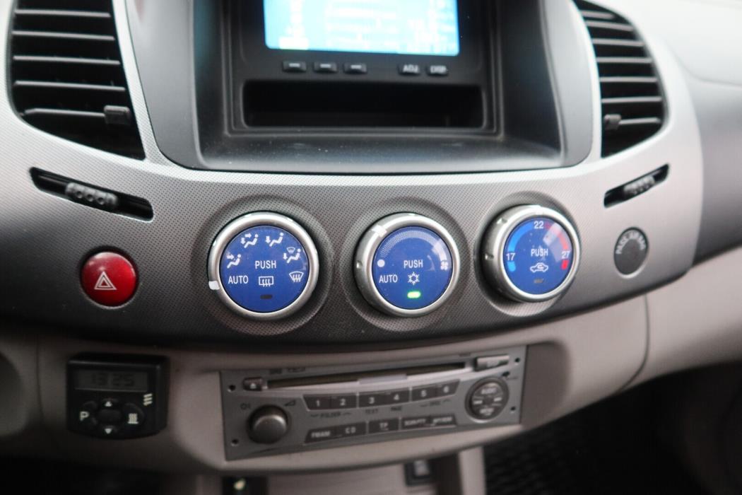 MITSUBISHI L200 2009