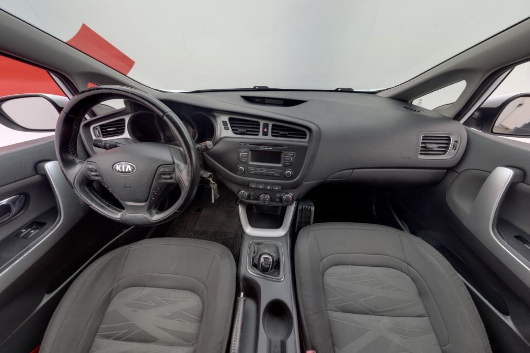 KIA cee'd 2013