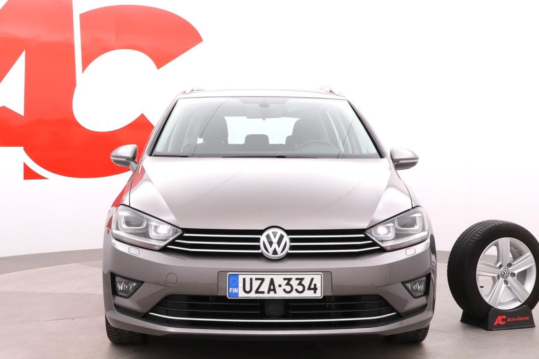 VOLKSWAGEN Golf Sportsvan 2015