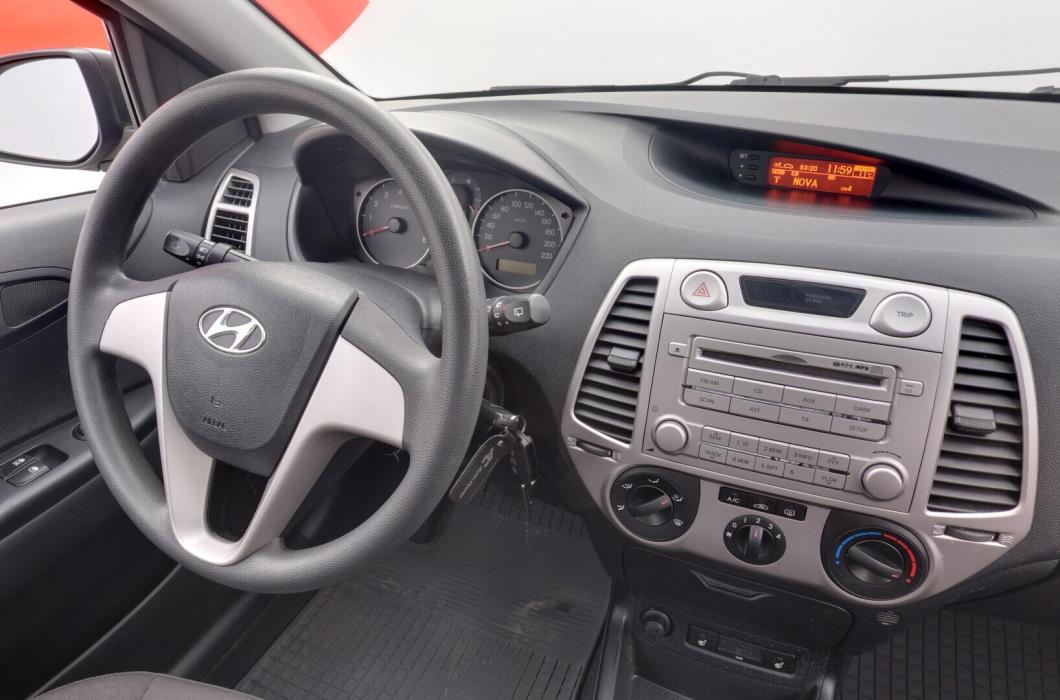 HYUNDAI i20 2010