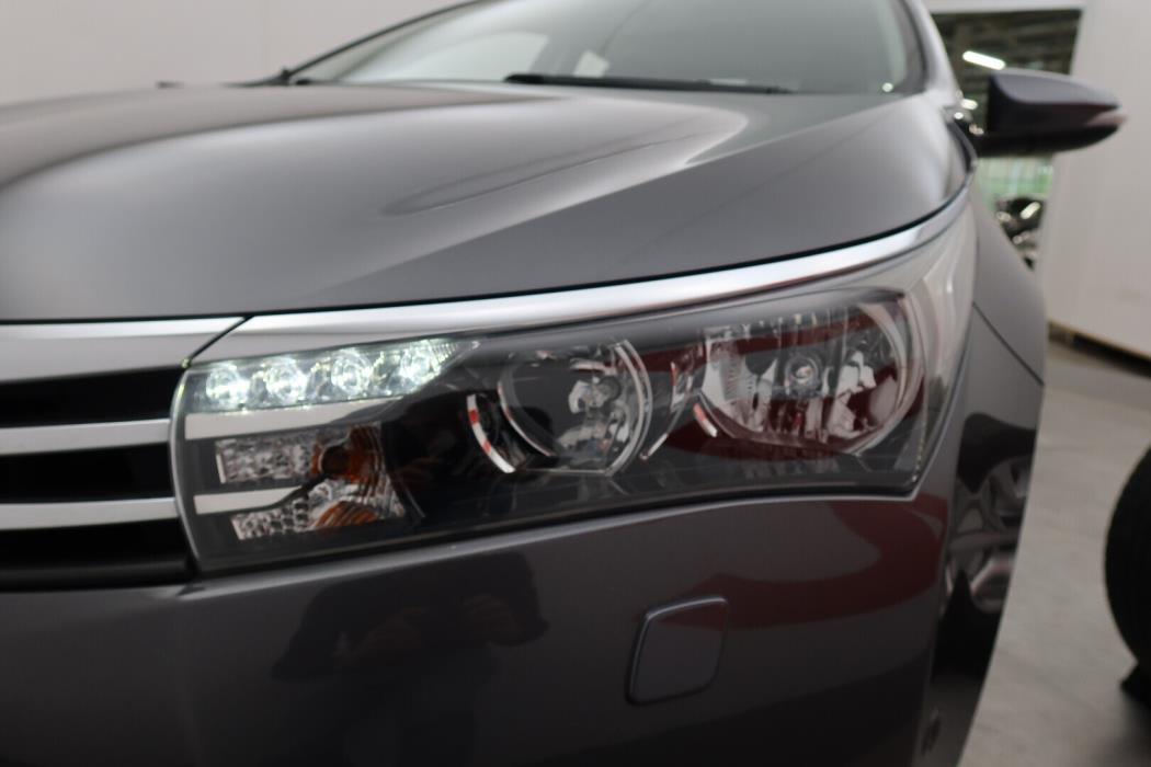 TOYOTA Corolla 2014