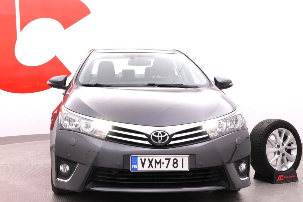 TOYOTA Corolla 2014