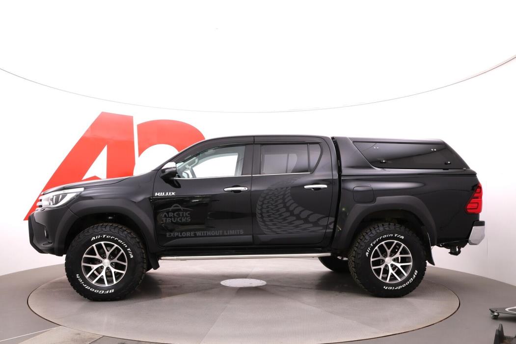 TOYOTA Hilux 2018