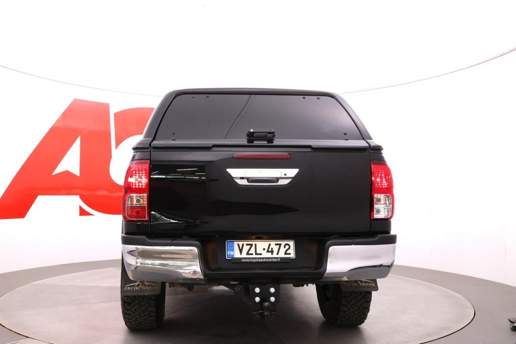 TOYOTA Hilux 2018