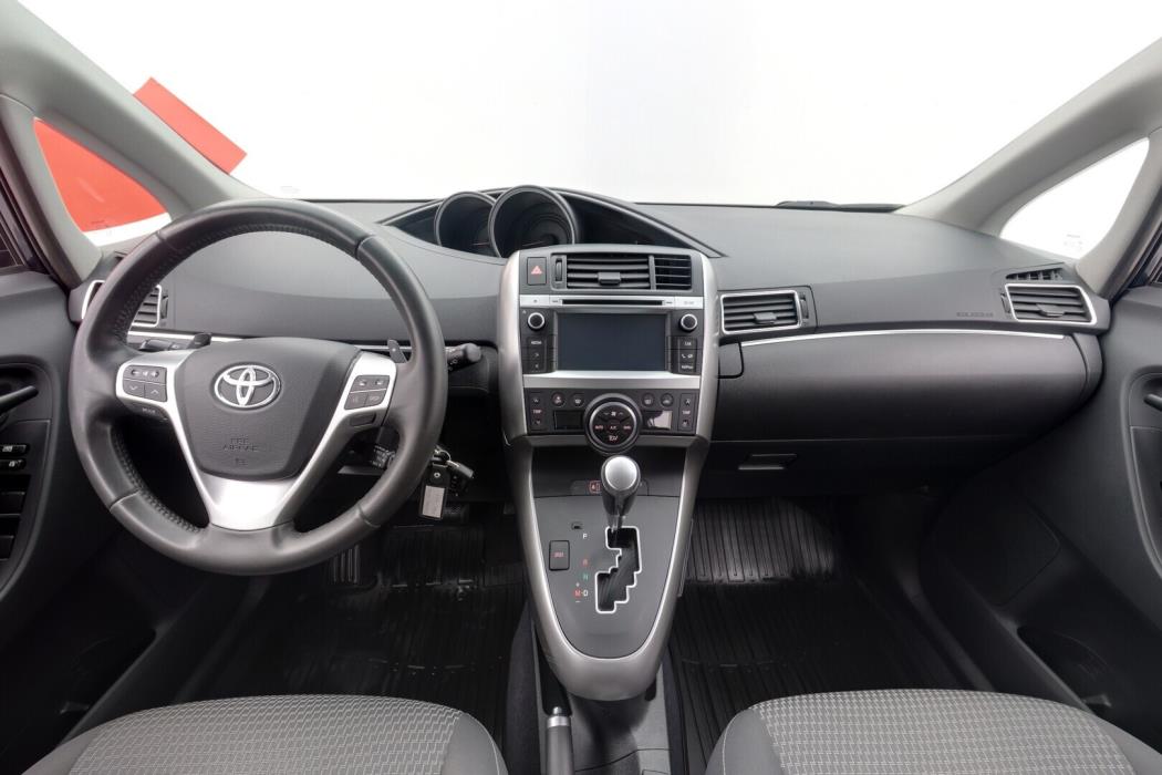 TOYOTA Verso 2014