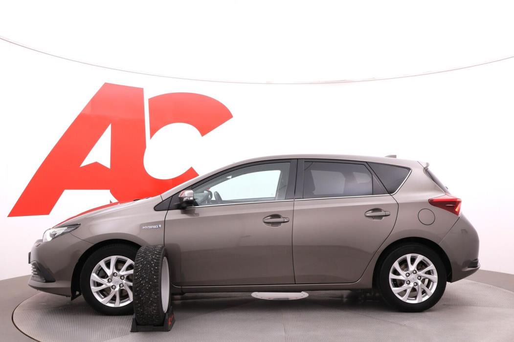 TOYOTA Auris 2018