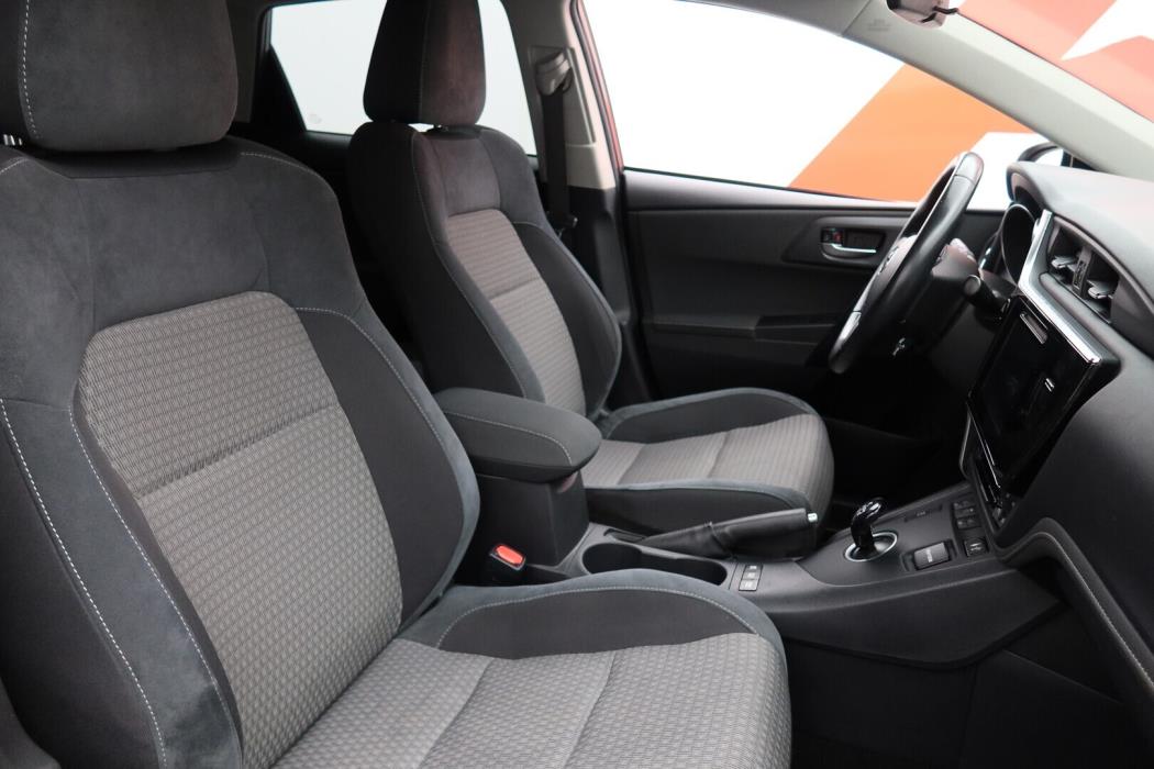 TOYOTA Auris 2018