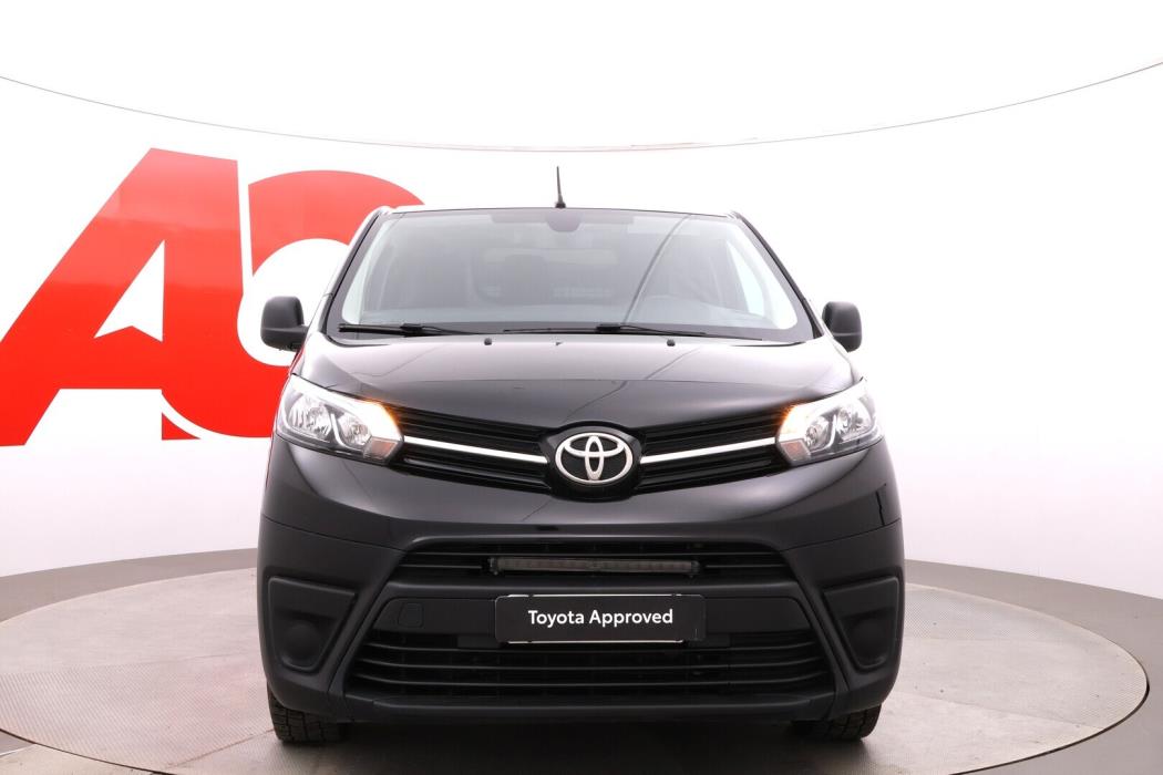 TOYOTA Proace 2022