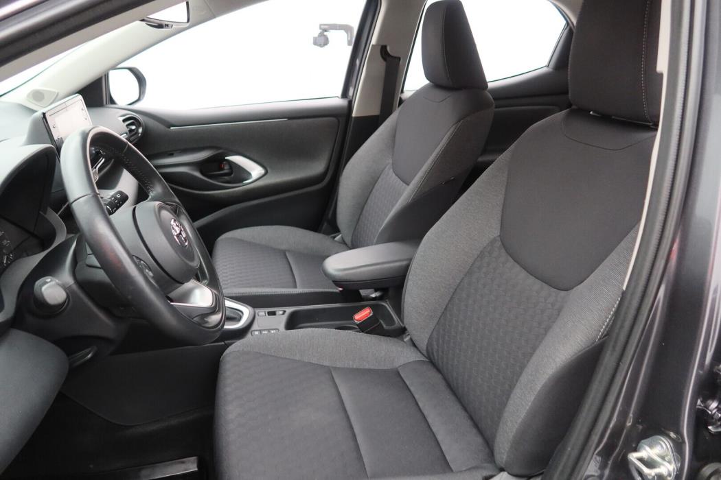 TOYOTA Yaris 2022