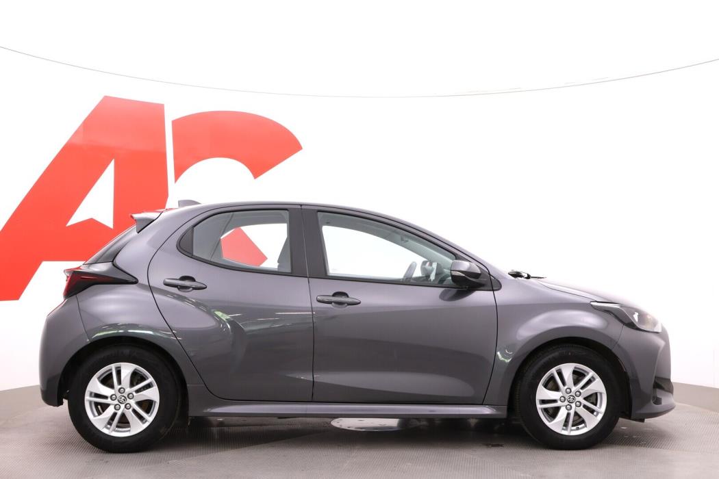 TOYOTA Yaris 2022