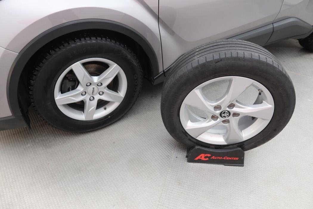 TOYOTA C-HR 2019