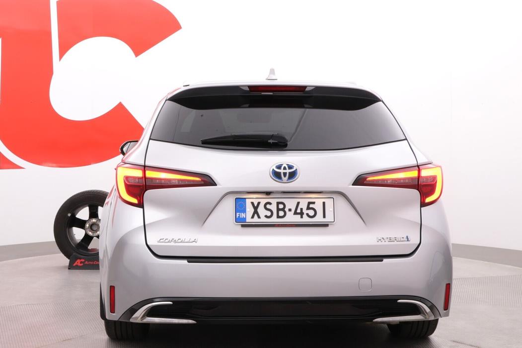 TOYOTA Corolla 2023
