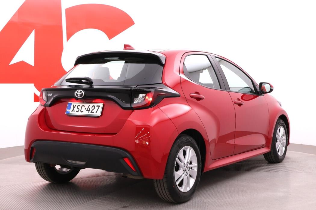 TOYOTA Yaris 2024